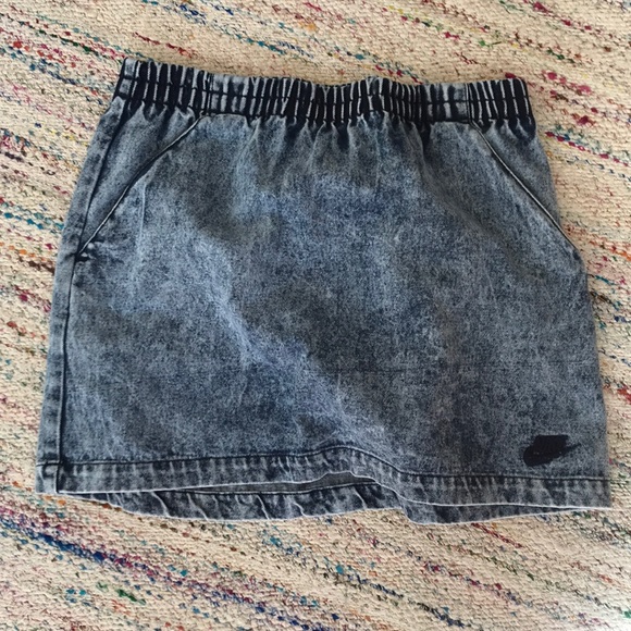 nike denim tennis skirt
